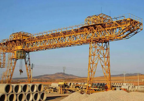 100噸龍門吊租賃價格解析