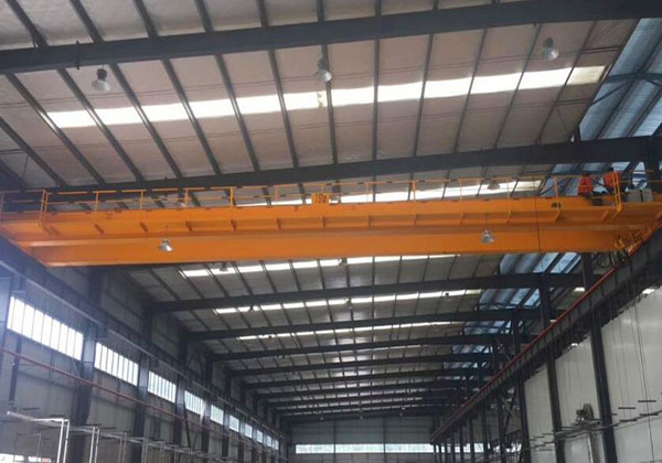 LH型電動(dòng)葫蘆雙梁行車(chē)