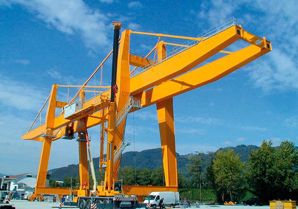 山西大同100噸龍門吊現(xiàn)場(chǎng)使用案例