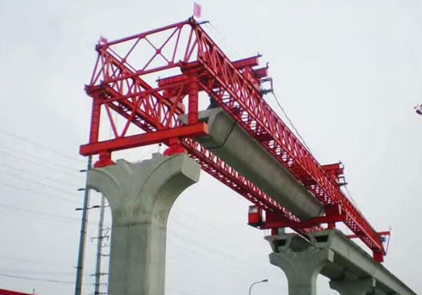 山東雙導(dǎo)梁架橋機現(xiàn)場使用案例