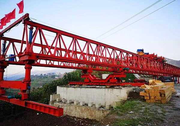 鐵路架橋機(jī)租賃廠家：專業(yè)設(shè)備，高效服務(wù)