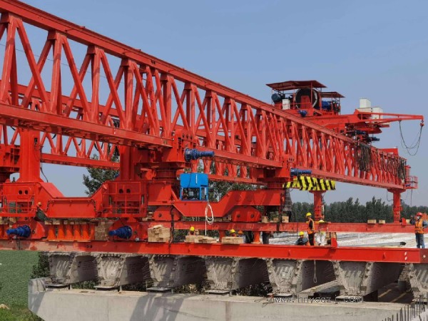 50噸架橋機(jī)施工過程中，如何保證作業(yè)質(zhì)量？